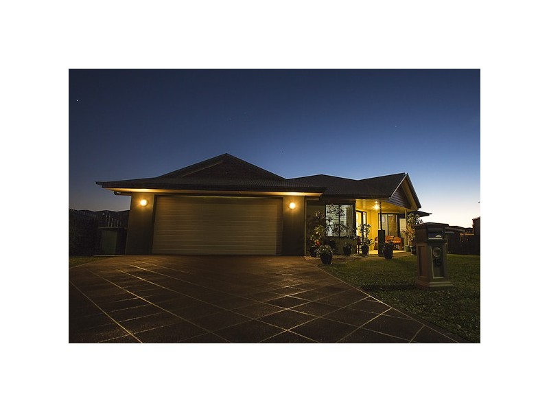 15 Cooper Court, Rural View QLD 4740