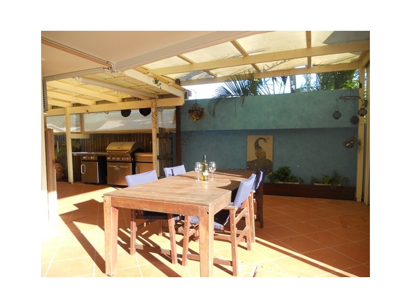 8 Schnapper Court, Andergrove QLD 4740