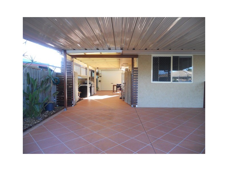 8 Schnapper Court, Andergrove QLD 4740