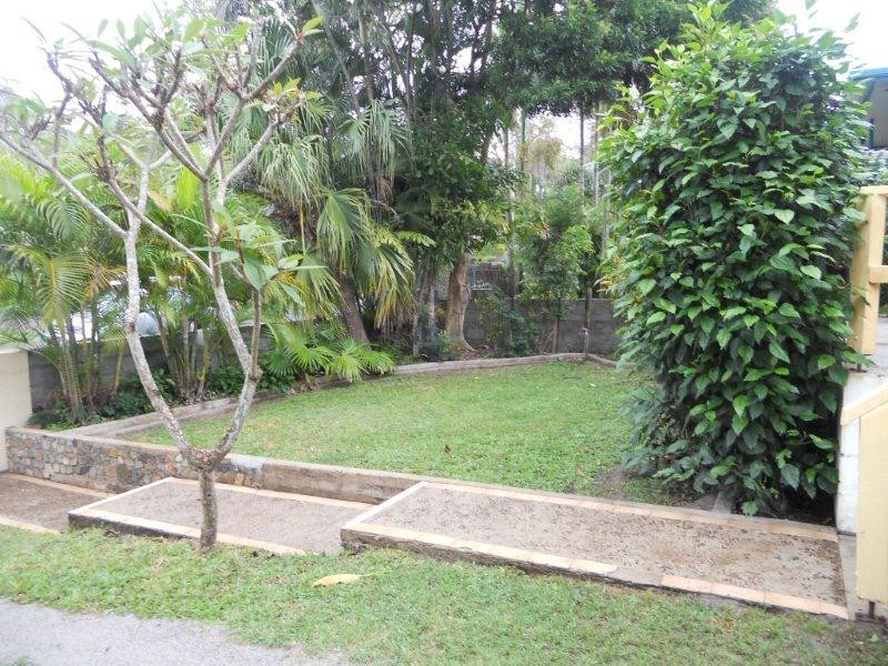 24 Gladstone Street, Eimeo QLD 4740