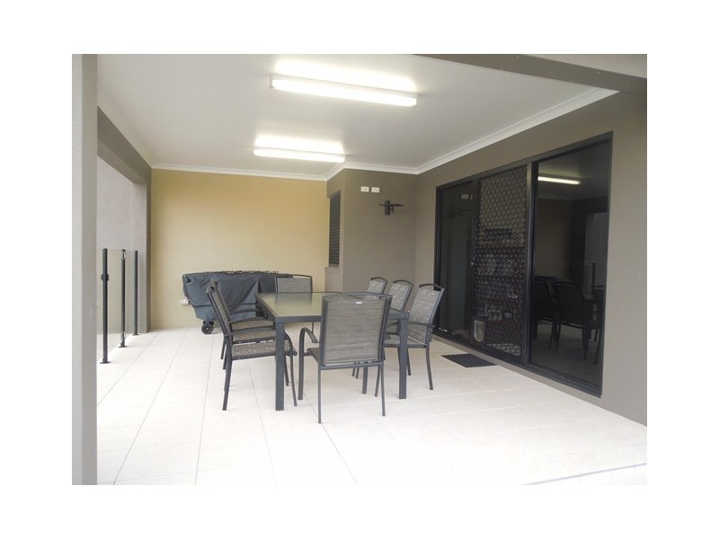 38 Jasmine Drive, Blacks Beach QLD 4740