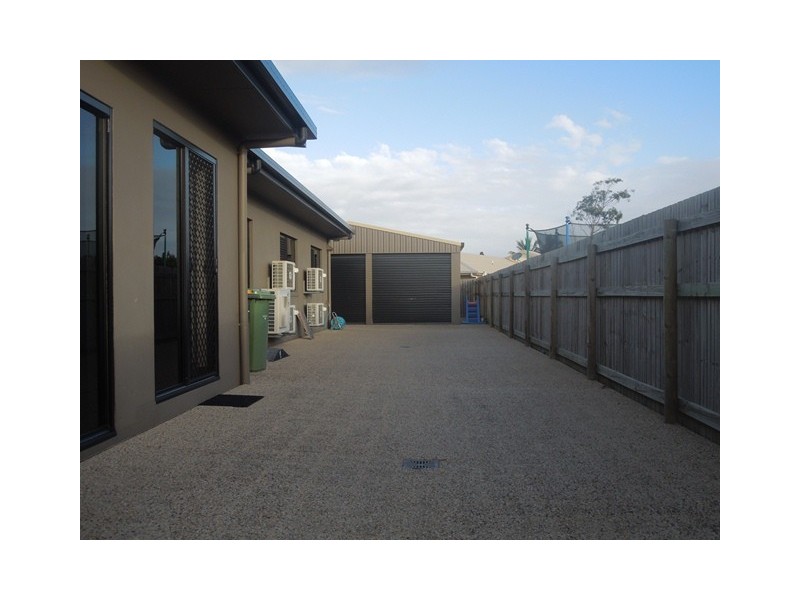 38 Jasmine Drive, Blacks Beach QLD 4740