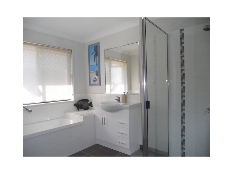 9 Archbold Court, Marian QLD 4753