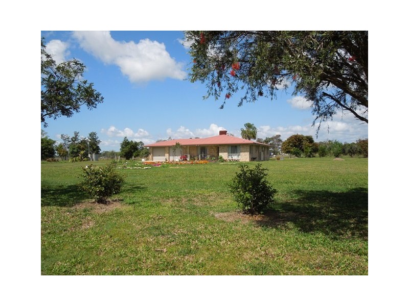 54 Hans Christian Street, Sarina QLD 4737