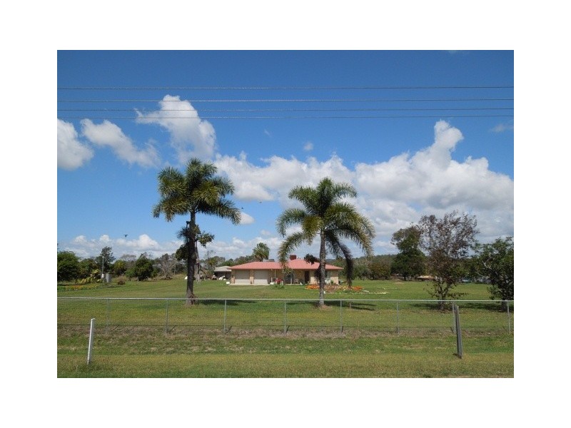 54 Hans Christian Street, Sarina QLD 4737