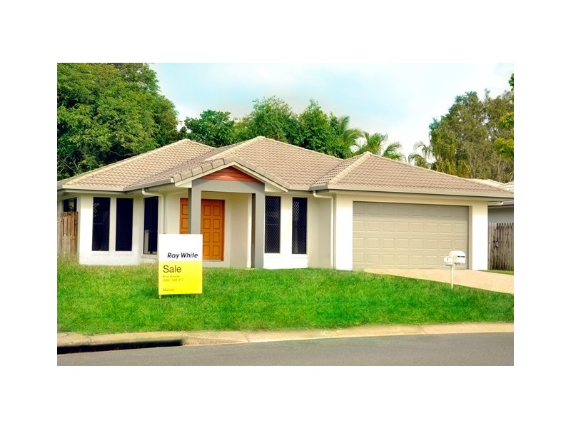 1 Lakeview Drive, Beaconsfield QLD 4740