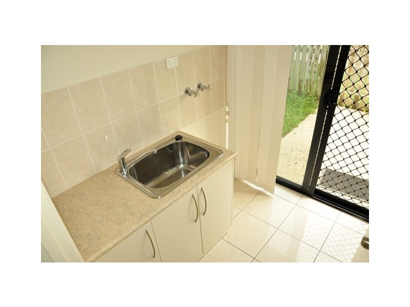 1 Lakeview Drive, Beaconsfield QLD 4740