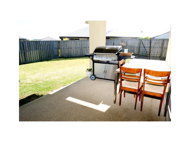 46 Miami Terrace, Blacks Beach QLD 4740