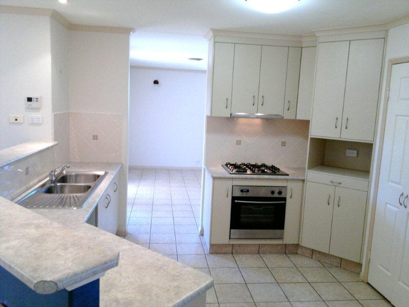 3 Herbert Way, Rural View QLD 4740