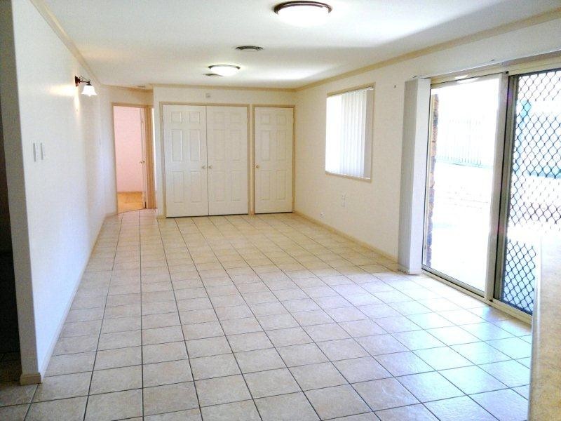 3 Herbert Way, Rural View QLD 4740