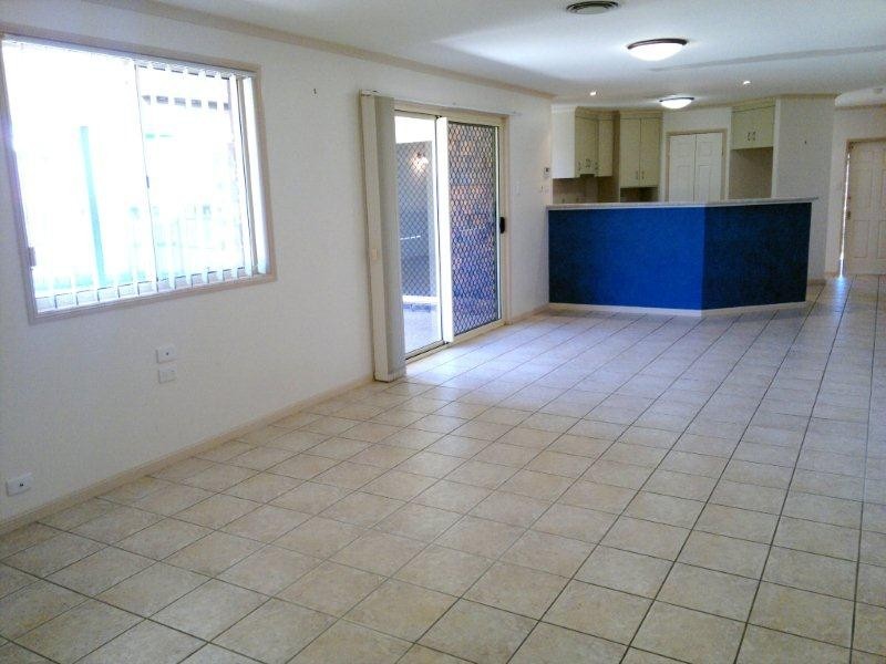 3 Herbert Way, Rural View QLD 4740