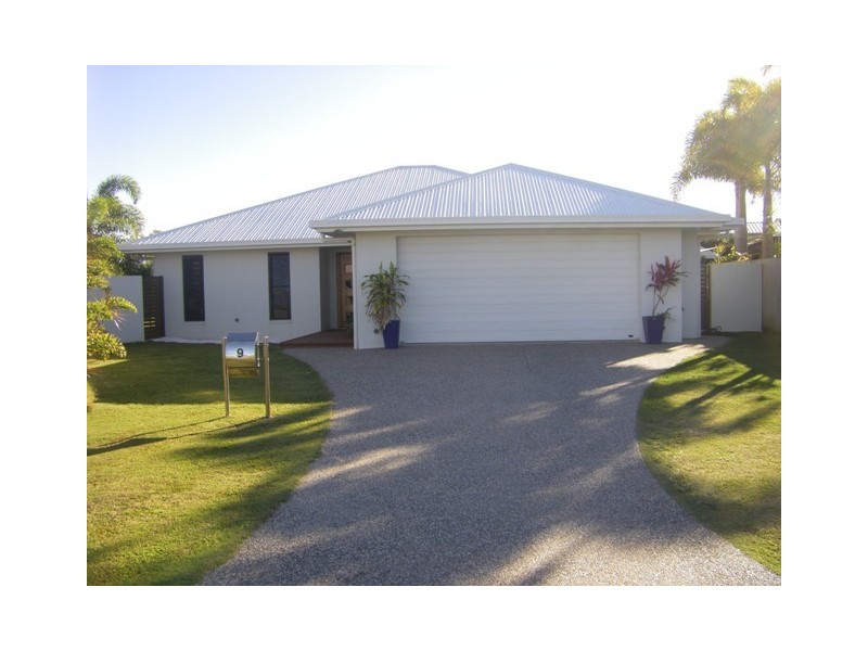 9 Corella Way, Blacks Beach QLD 4740