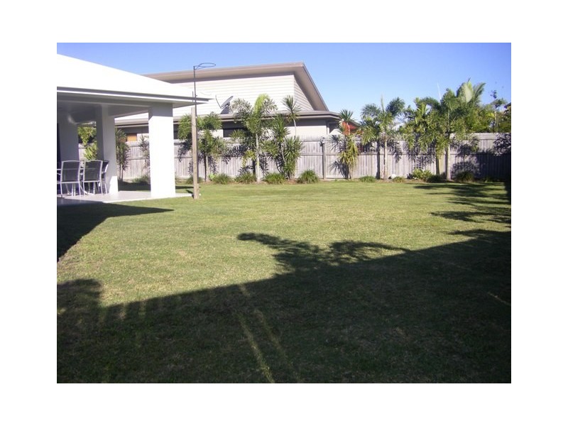 9 Corella Way, Blacks Beach QLD 4740