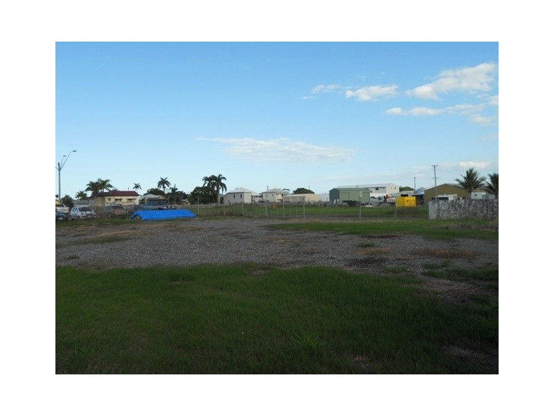 8-10 Eighteenth Lane, Mackay QLD 4740