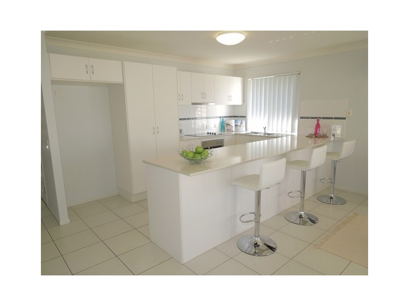 8 Crestview Crescent, Bucasia QLD 4750
