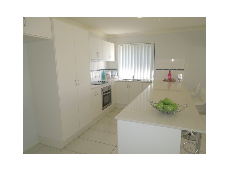 8 Crestview Crescent, Bucasia QLD 4750