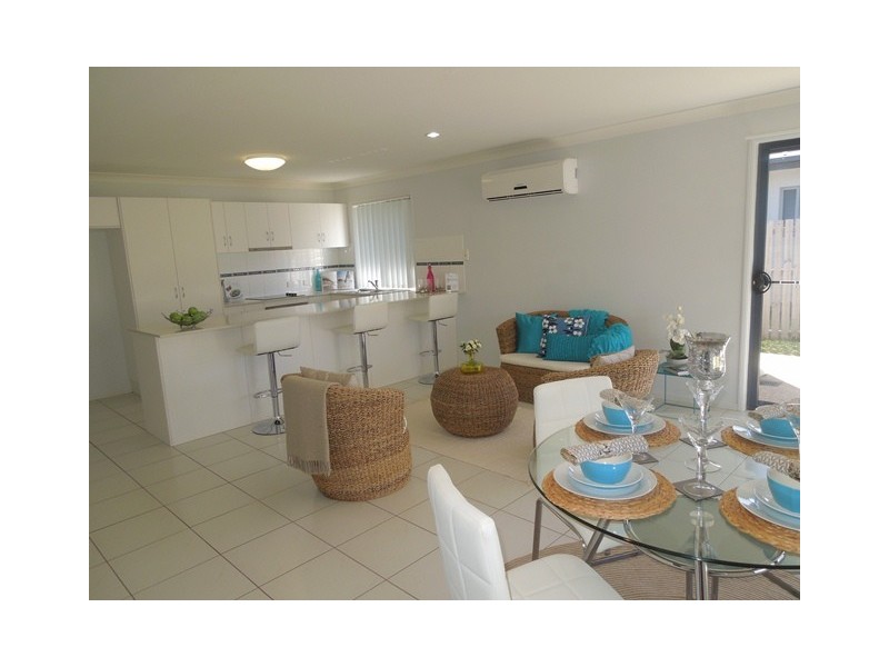 8 Crestview Crescent, Bucasia QLD 4750
