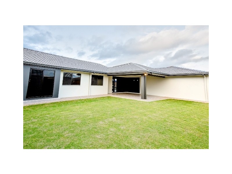 30-32 O’Riely Avenue, Marian QLD 4753