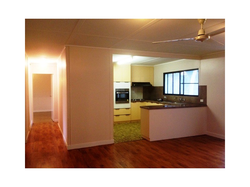 18 Pyms Court, Hampden QLD 4741