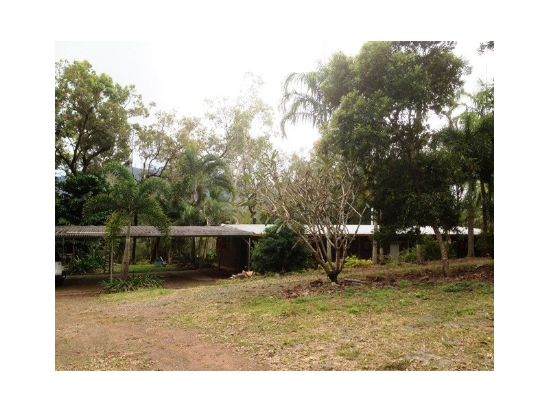 18 Pyms Court, Hampden QLD 4741