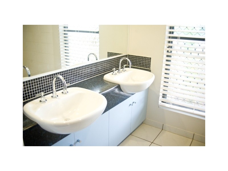 22 Cosford Drive, Eimeo QLD 4740