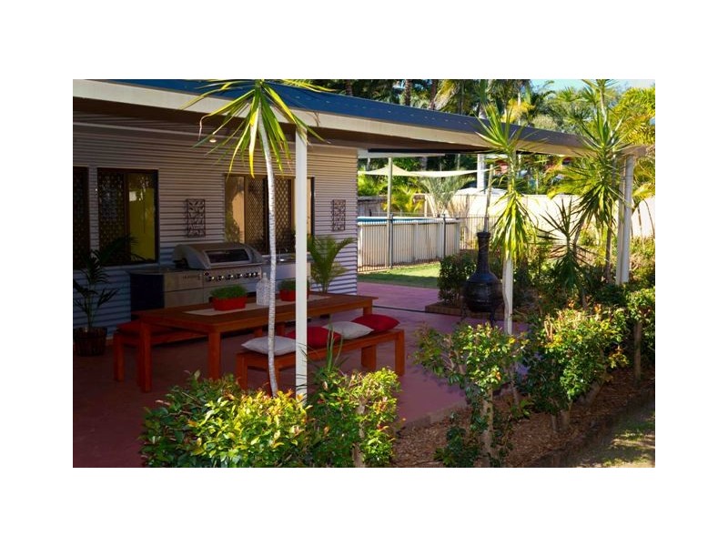 12 Cavanagh Drive, Blacks Beach QLD 4740