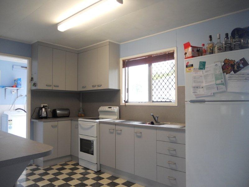 2 Eaglemount Road, Andergrove QLD 4740