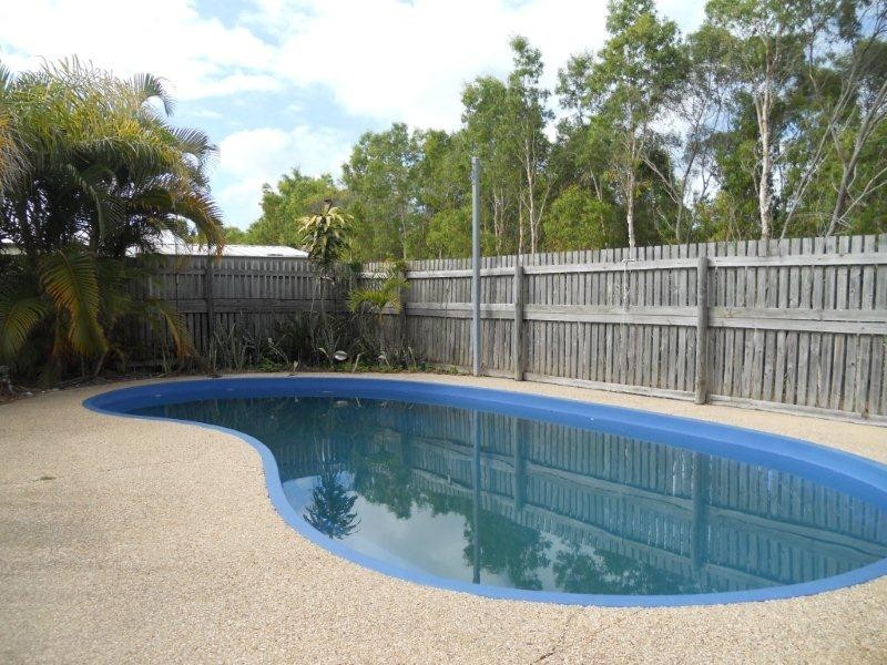 27 Michelle Crescent, Bucasia QLD 4750