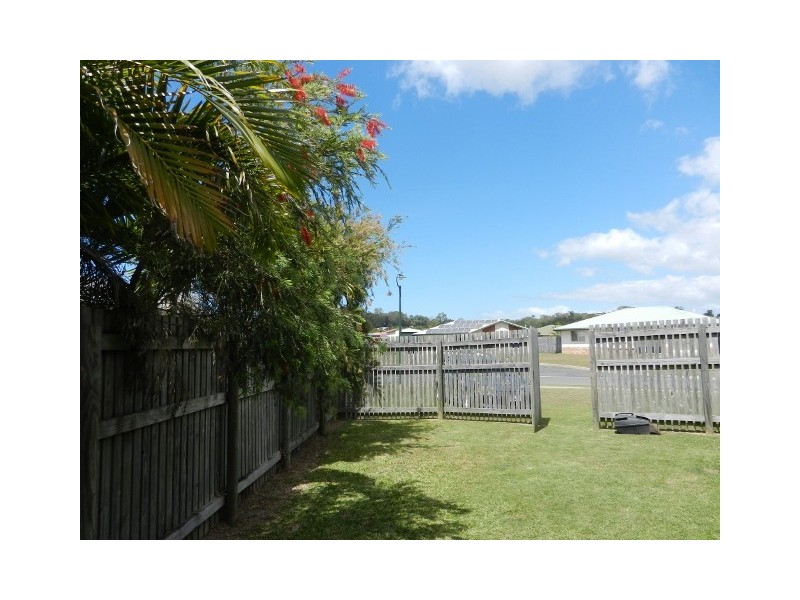 6 Lois Street, Mount Pleasant QLD 4740