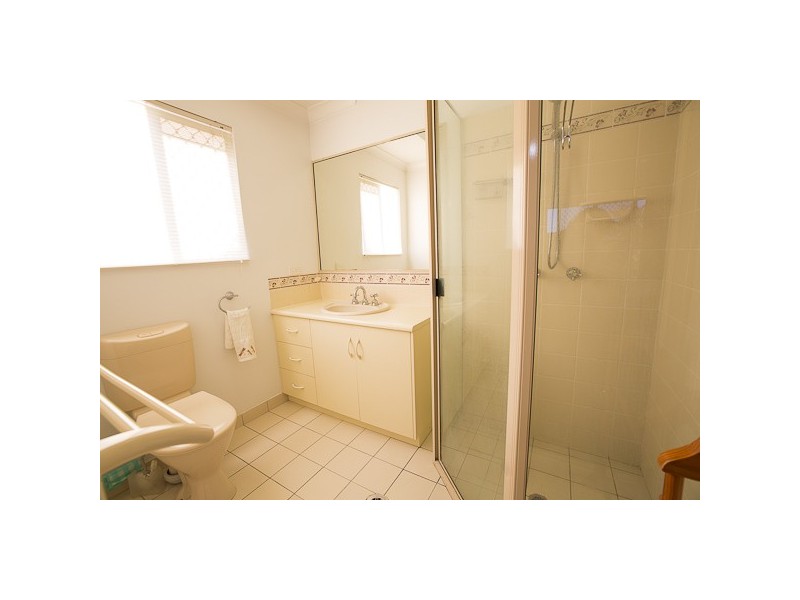 24 Dumfries Court, Beaconsfield QLD 4740