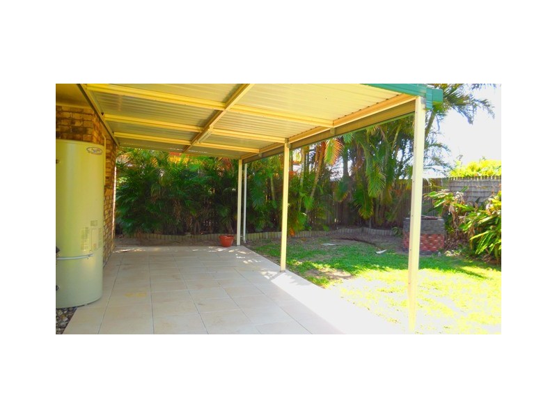 15 Henry Court, Beaconsfield QLD 4740