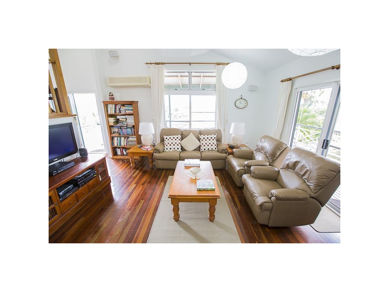 23 Grevillea Drive, Glenella QLD 4740