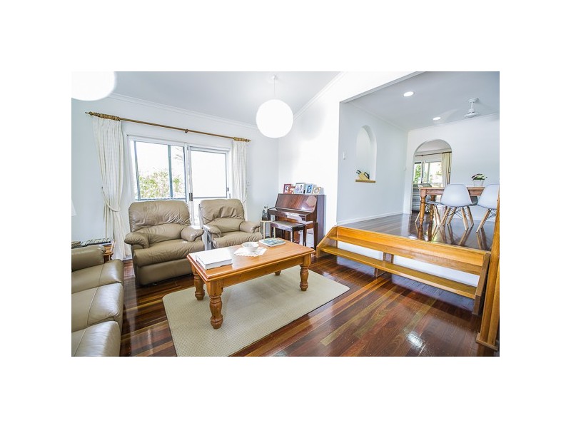 23 Grevillea Drive, Glenella QLD 4740