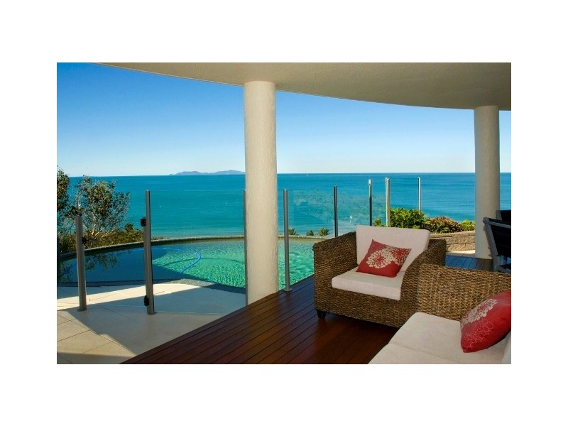 18 Sunrise Place, Blacks Beach QLD 4740