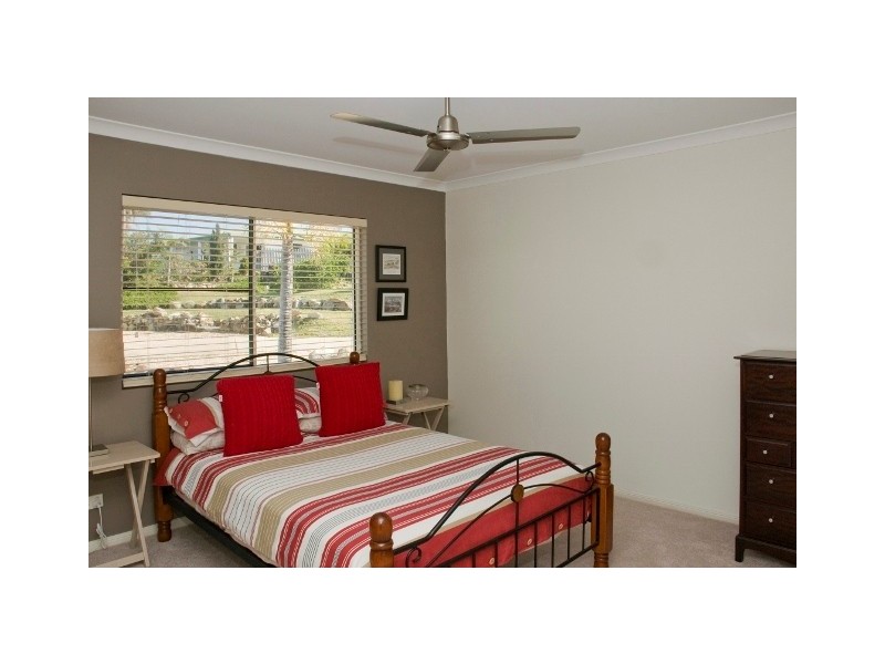 18 Sunrise Place, Blacks Beach QLD 4740