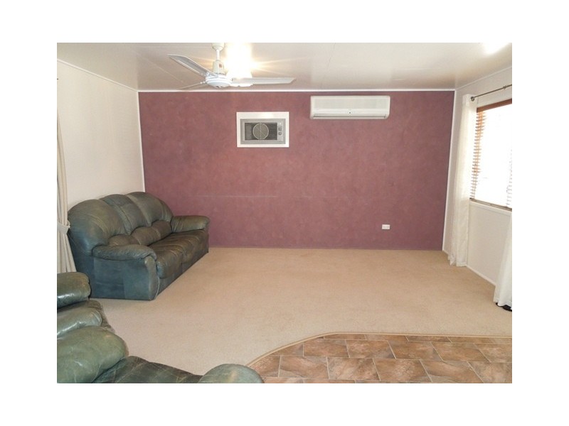 3 Caleb Crescent, Dysart QLD 4745