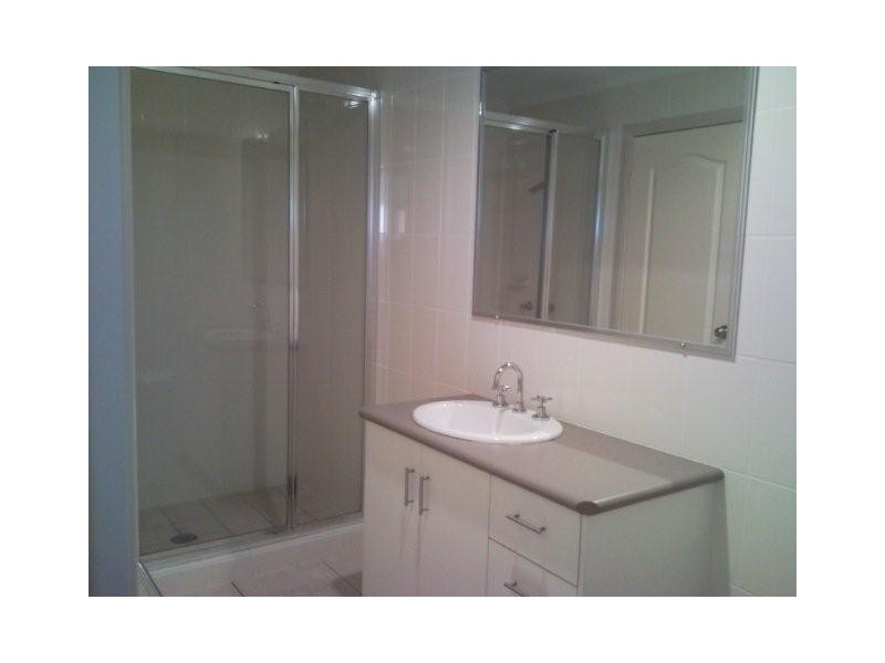 1/6 Whistlers Way, Mount Pleasant QLD 4740