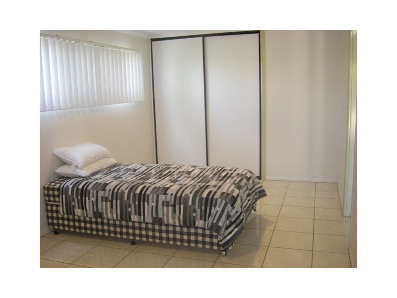 1/6 Whistlers Way, Mount Pleasant QLD 4740