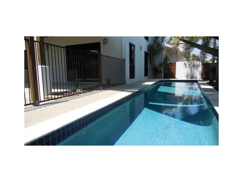 24 Seafarer Court, Blacks Beach QLD 4740