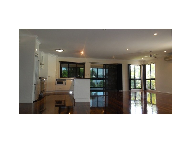 24 Seafarer Court, Blacks Beach QLD 4740