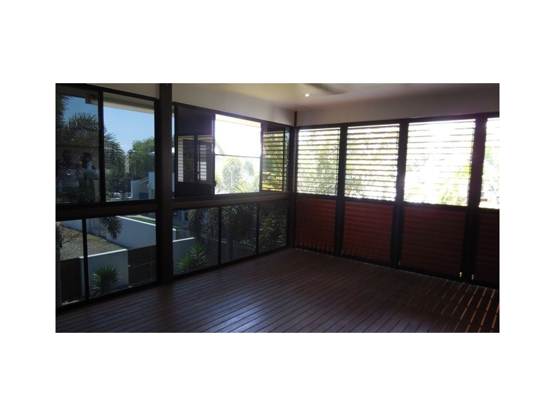 24 Seafarer Court, Blacks Beach QLD 4740