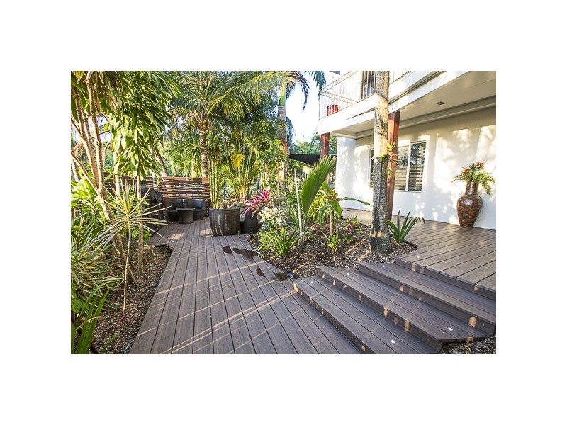 11 Sunrise Place, Blacks Beach QLD 4740