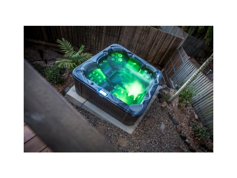 11 Sunrise Place, Blacks Beach QLD 4740