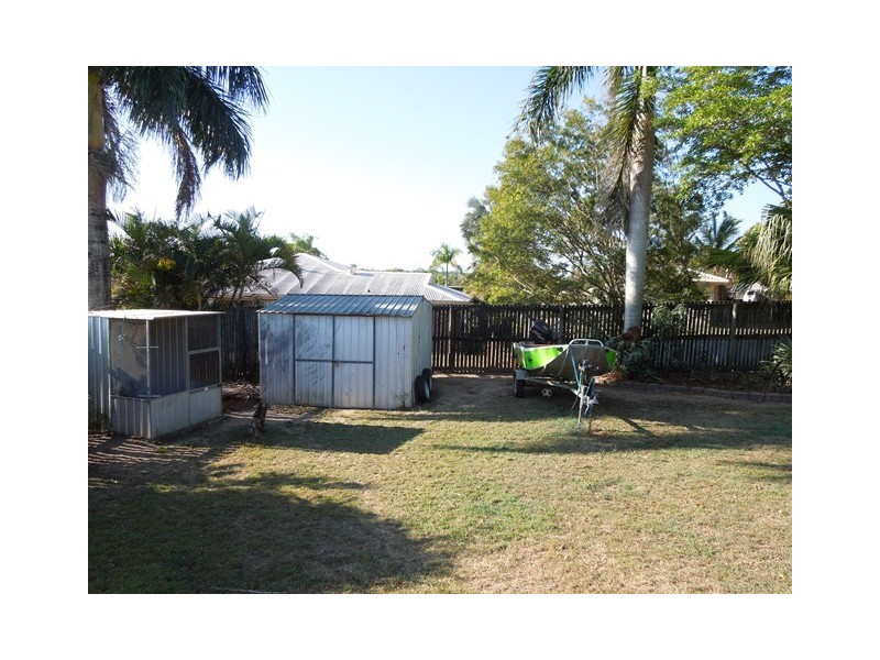 6 Abel Tasman Court, Rural View QLD 4740