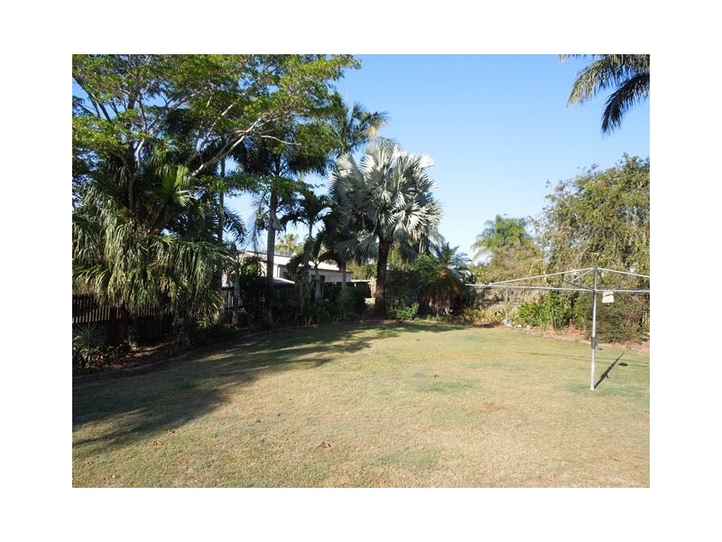 6 Abel Tasman Court, Rural View QLD 4740