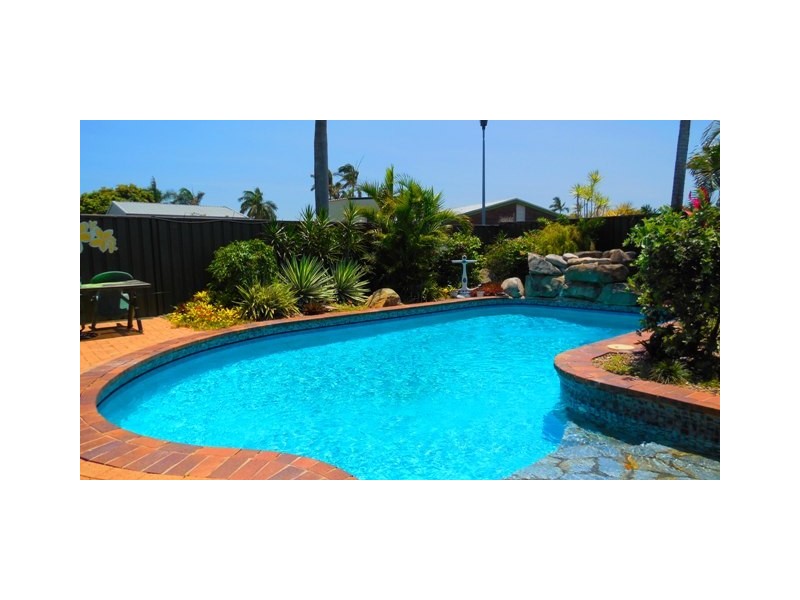 16 Napier Street, South Mackay QLD 4740