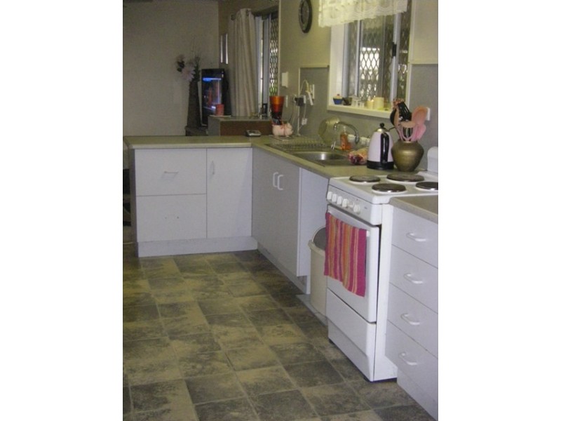 39 Mary Street, Mirani QLD 4754