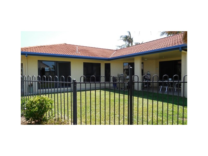 6 Ryan Court, Rural View QLD 4740