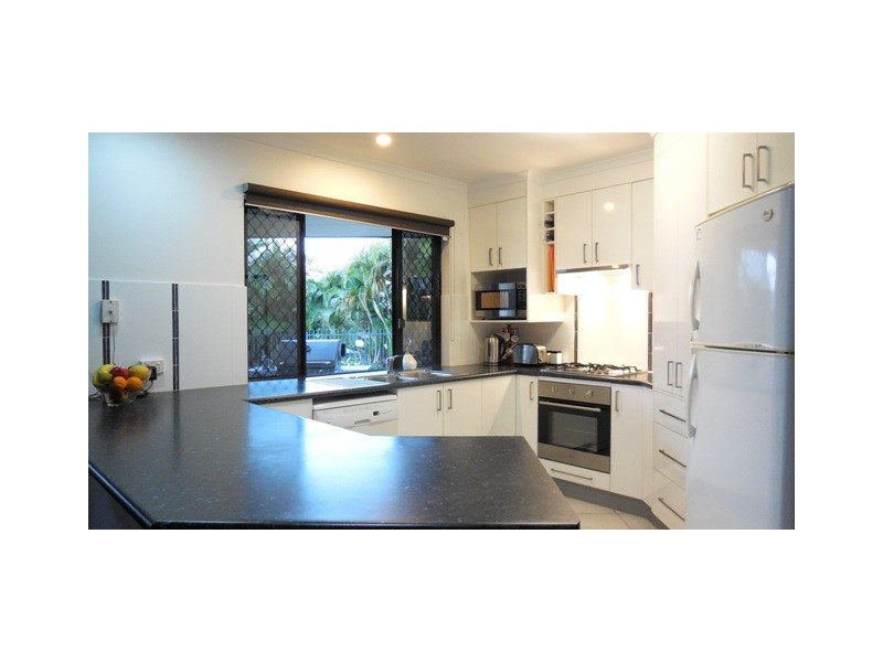 6 Ryan Court, Rural View QLD 4740