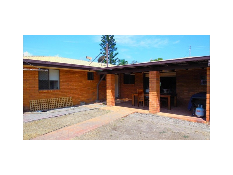 6 Ash Street, Slade Point QLD 4740